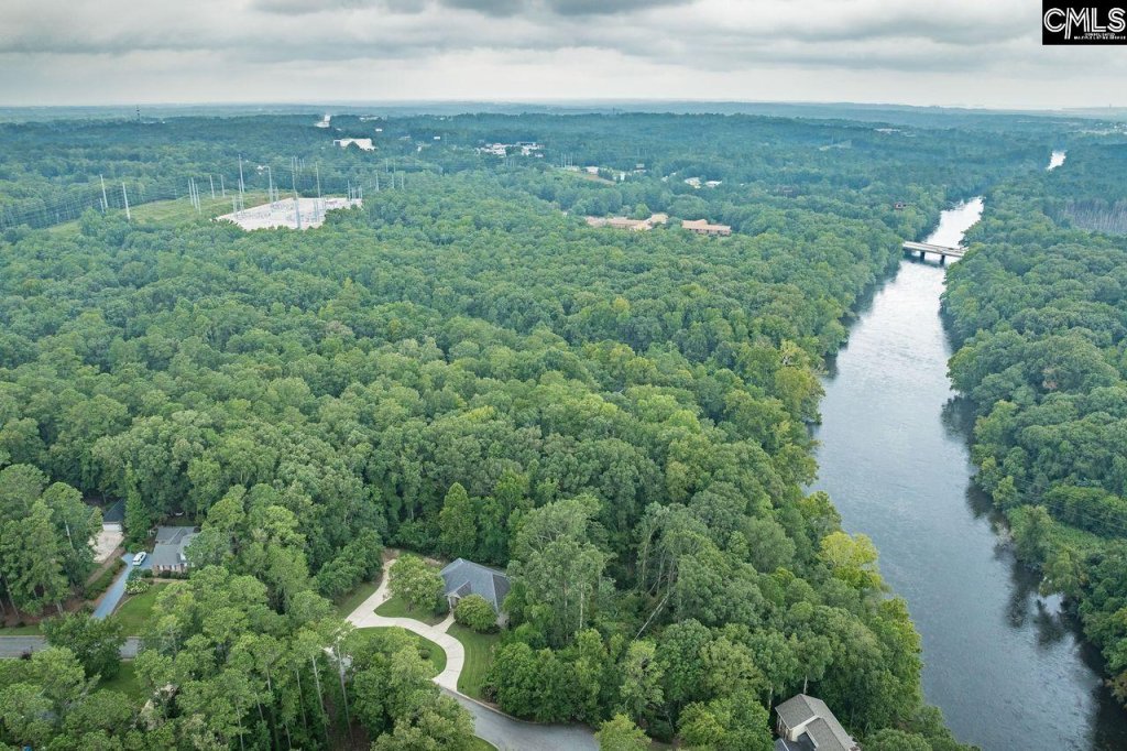 2641 Pine Lake Drive