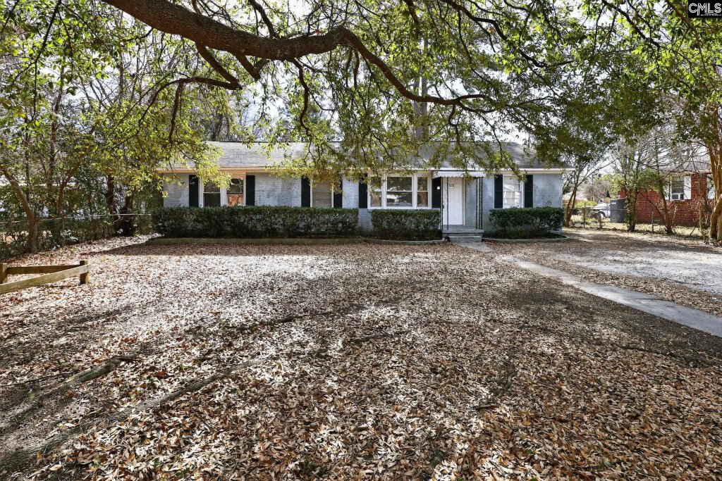 1112 Robin Nest Road