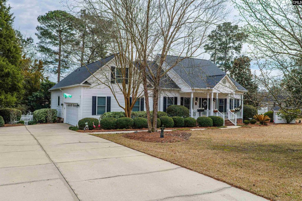 624 East Point Drive