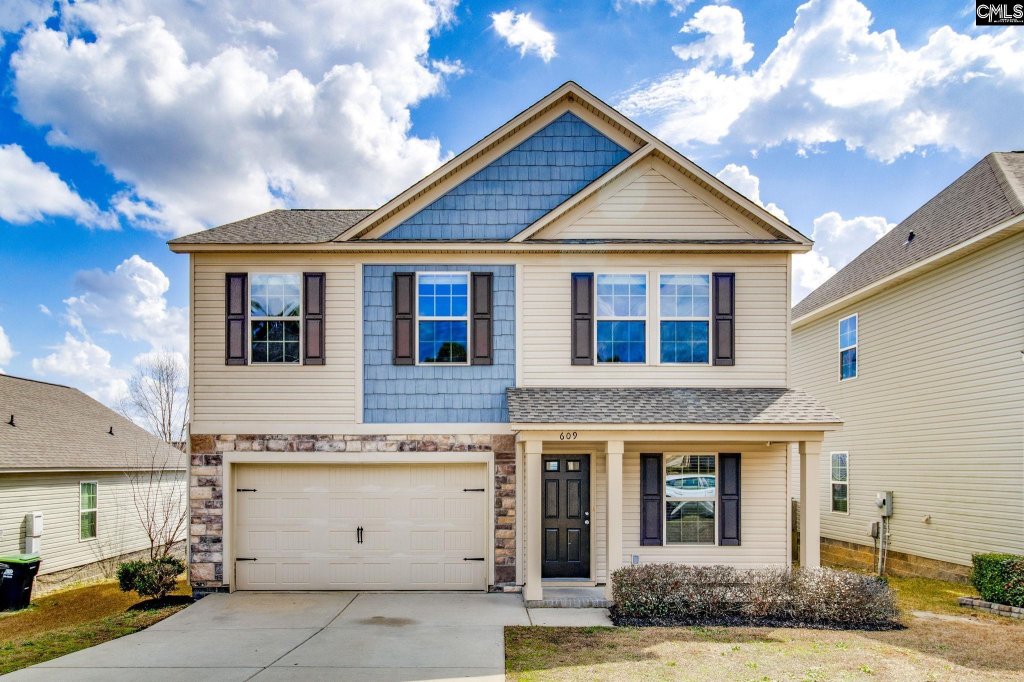 Summer Knoll, Lexington community