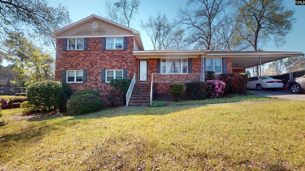Berkeley Forest, Columbia community