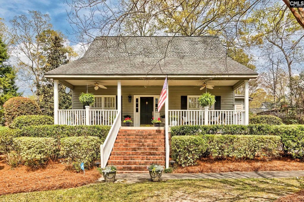 Hampton Trace, Columbia community