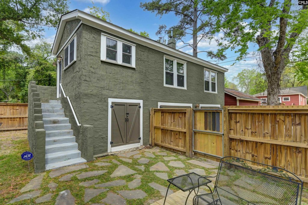 816 S Woodrow Street