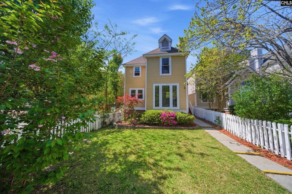 101 River Bluff Court