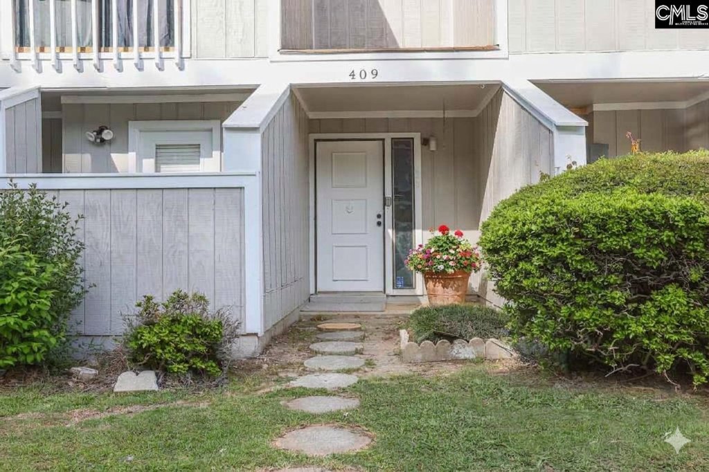 409 Hickory Hill Drive