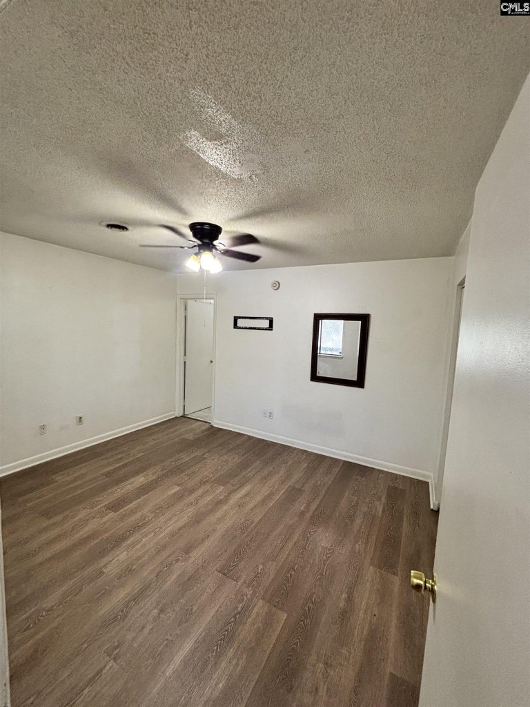 The Quarters, Columbia community