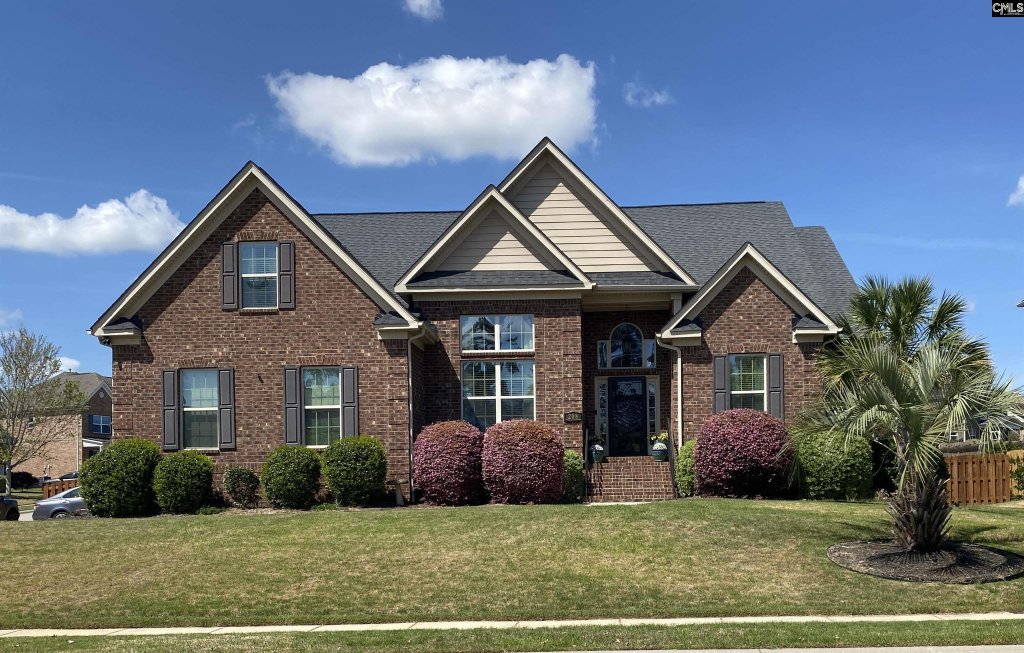 Barr Lake, Lexington community