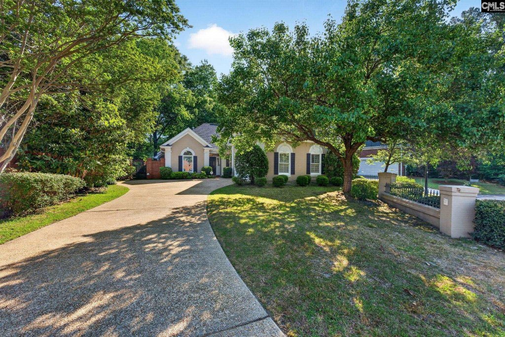 5 Poplar Springs Court