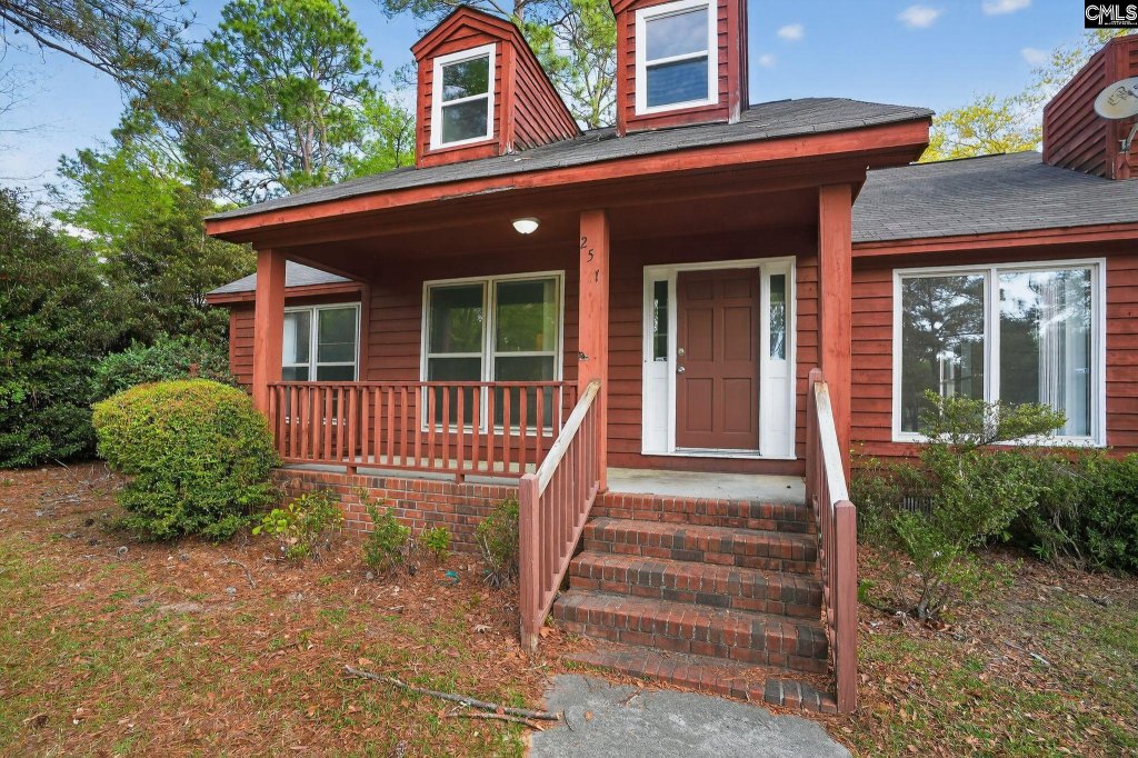 251 Pear Tree Circle