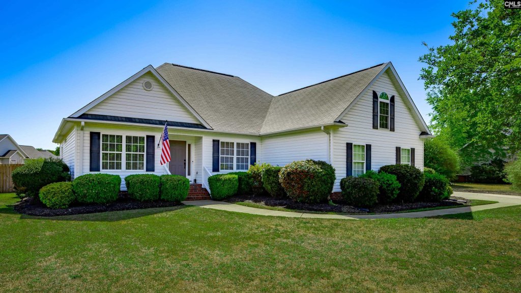 Hunters Crossing, Lugoff community
