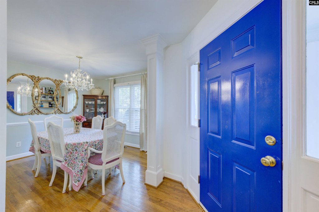 Brookfield, Columbia community