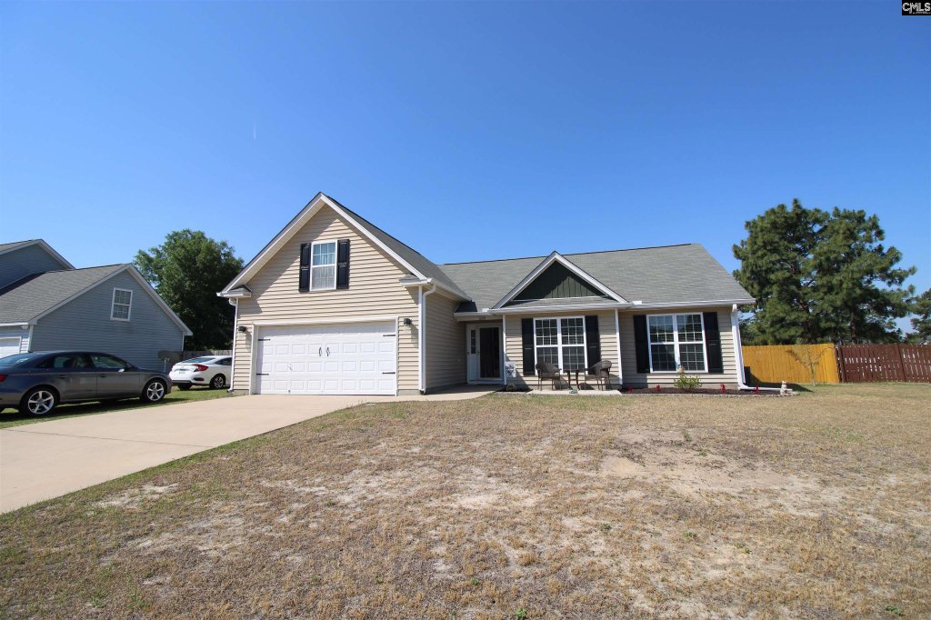 Crescent Ridge, Lexington community