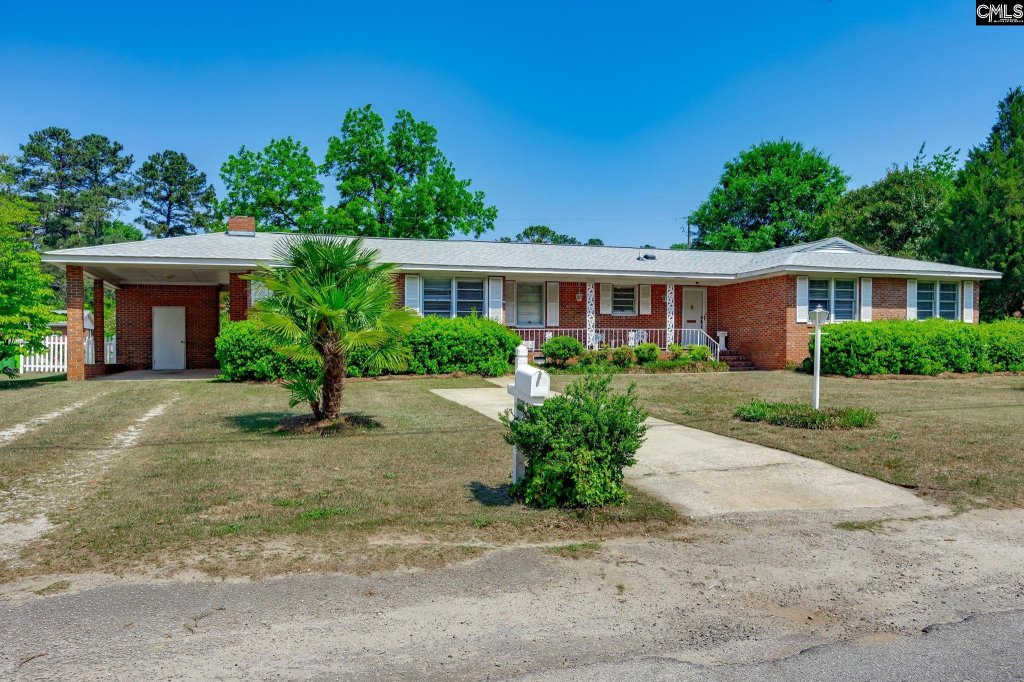 St Andrews Acres, Columbia community