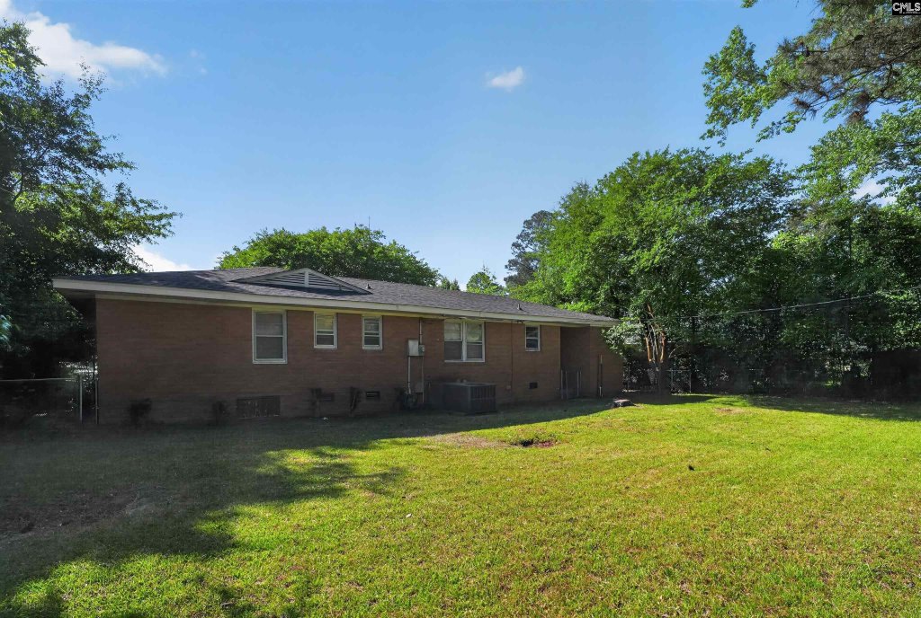 Eastview, Columbia community