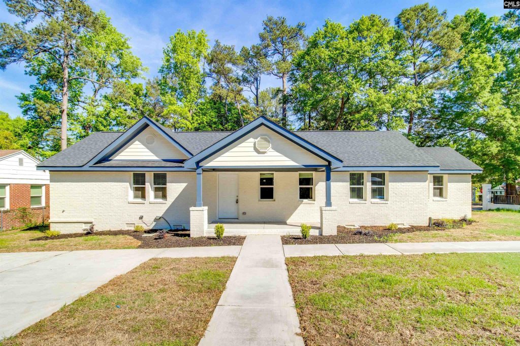 Colonial Heights, Columbia community
