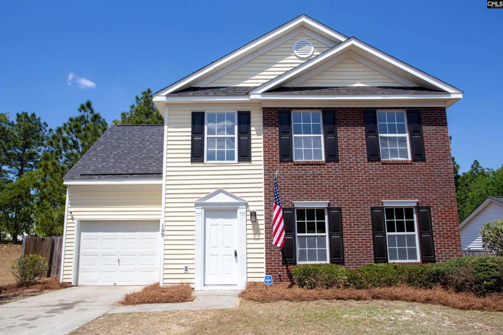 Kingston Trace, Columbia community