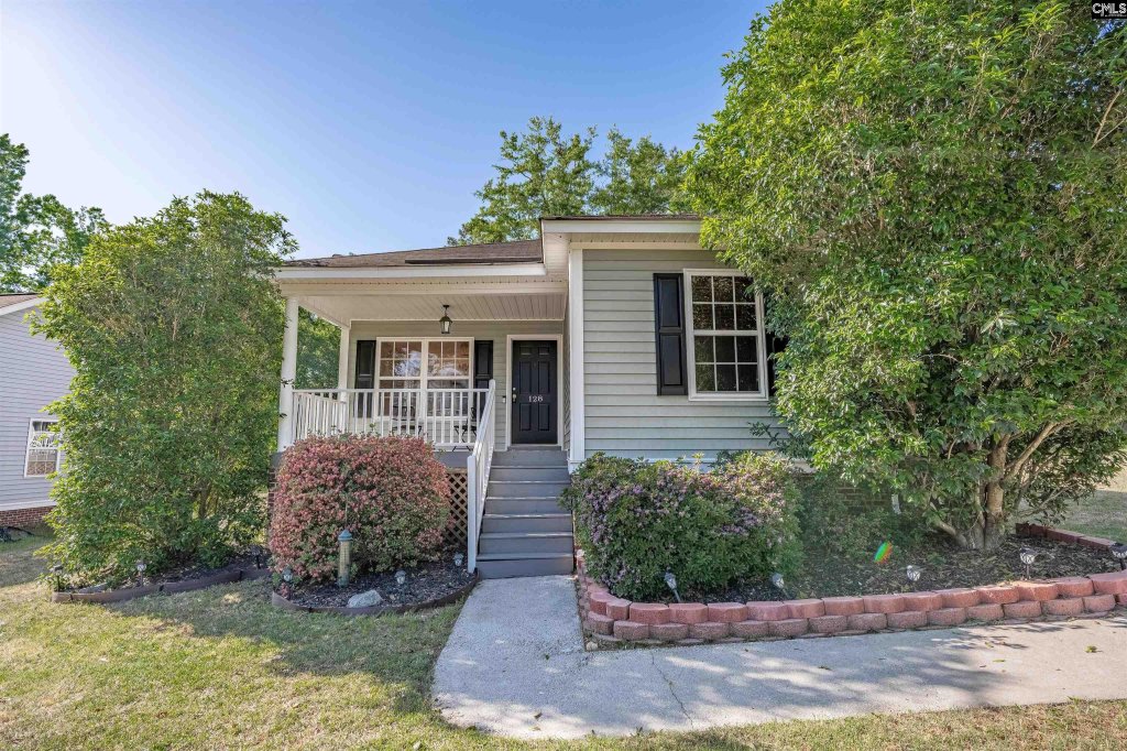 128 St Andrews Place Drive