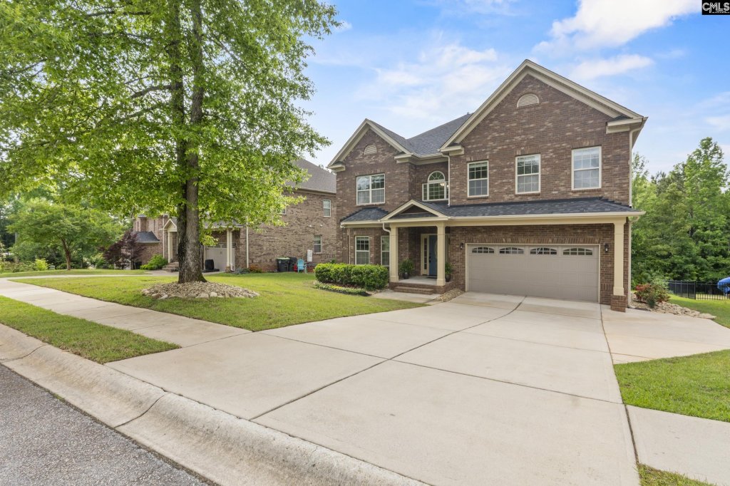 The Oaks, Chapin community