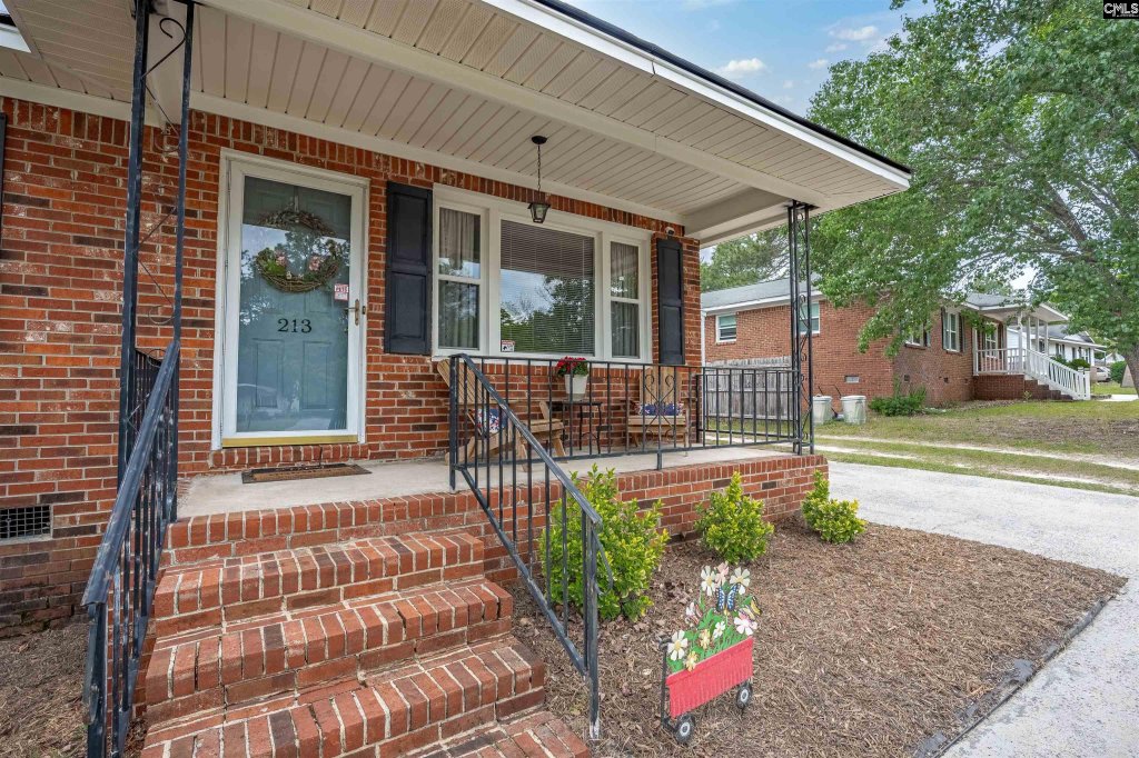 Wrenwood, Lexington community