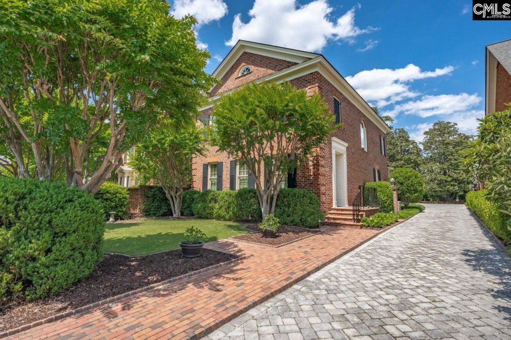 Forest Lake Estates, Columbia community
