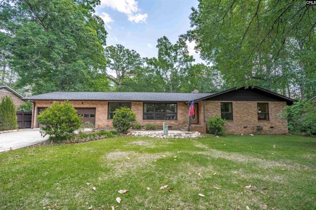 Whitehall, Columbia community