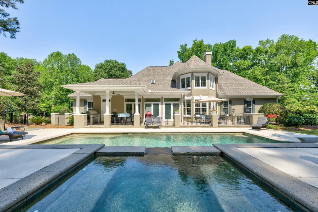 Windsor Crossing, Lexington community