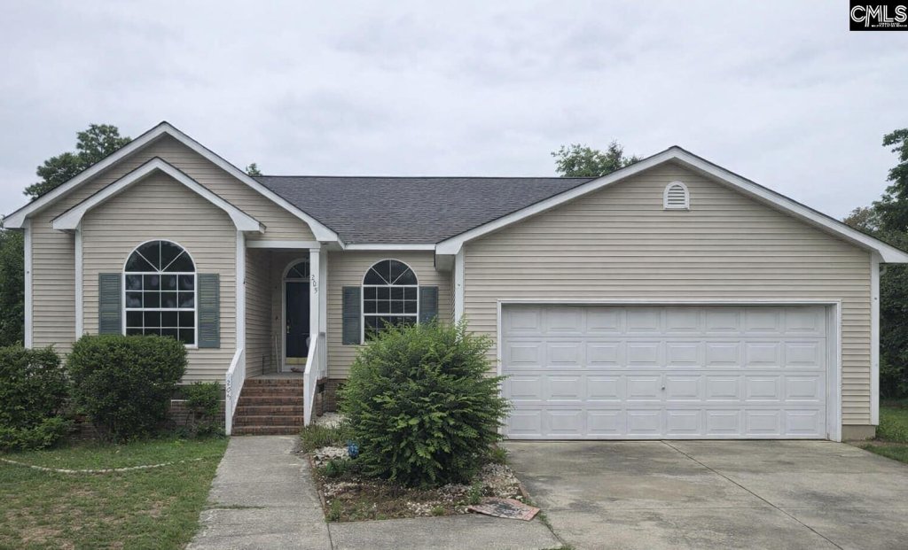 Carriage Oaks, Columbia community