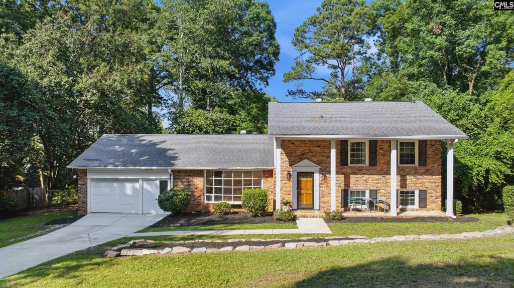 Woodland Hills, Columbia community