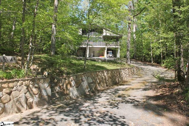 10 N Lake Drive