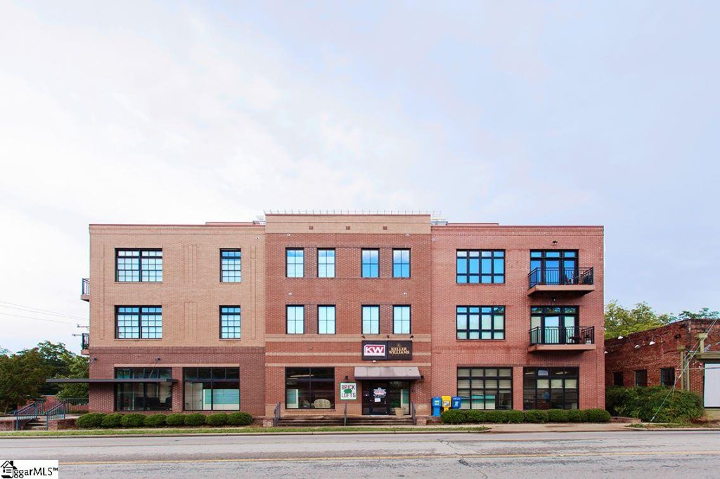 301 Augusta Street #201