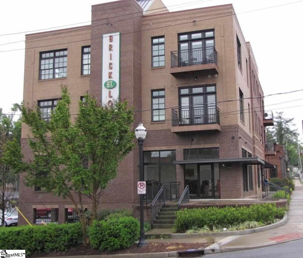 301 Augusta Street #302