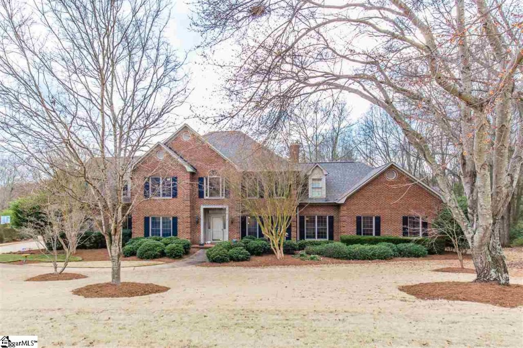 16 Richfield Drive