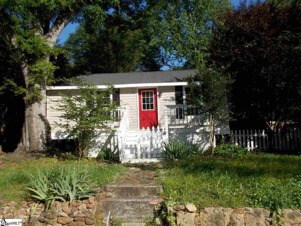 12 Dixie Avenue