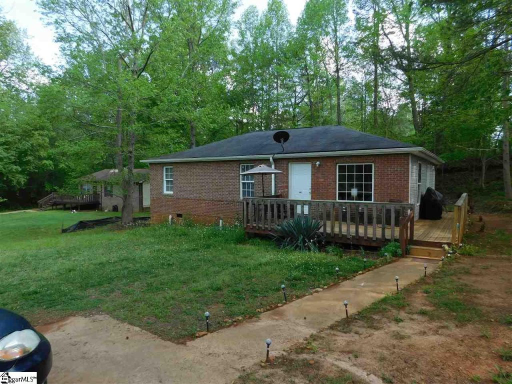 104 E Caroline Street