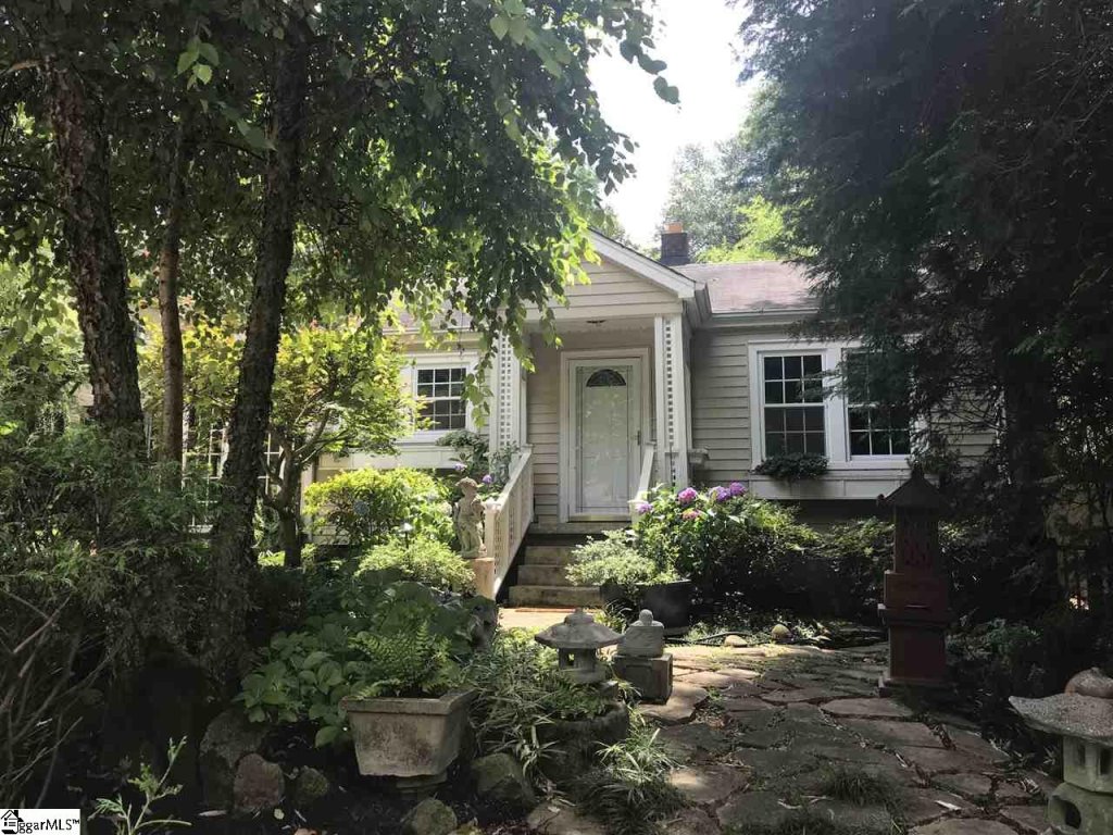 14 Dixie Avenue