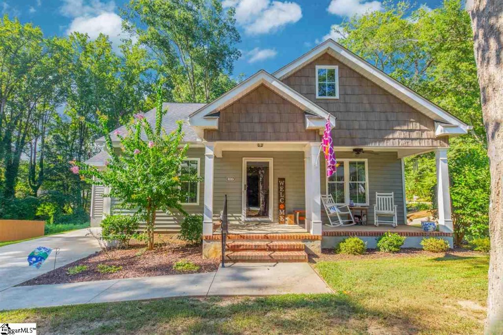 202 Edgewood Drive