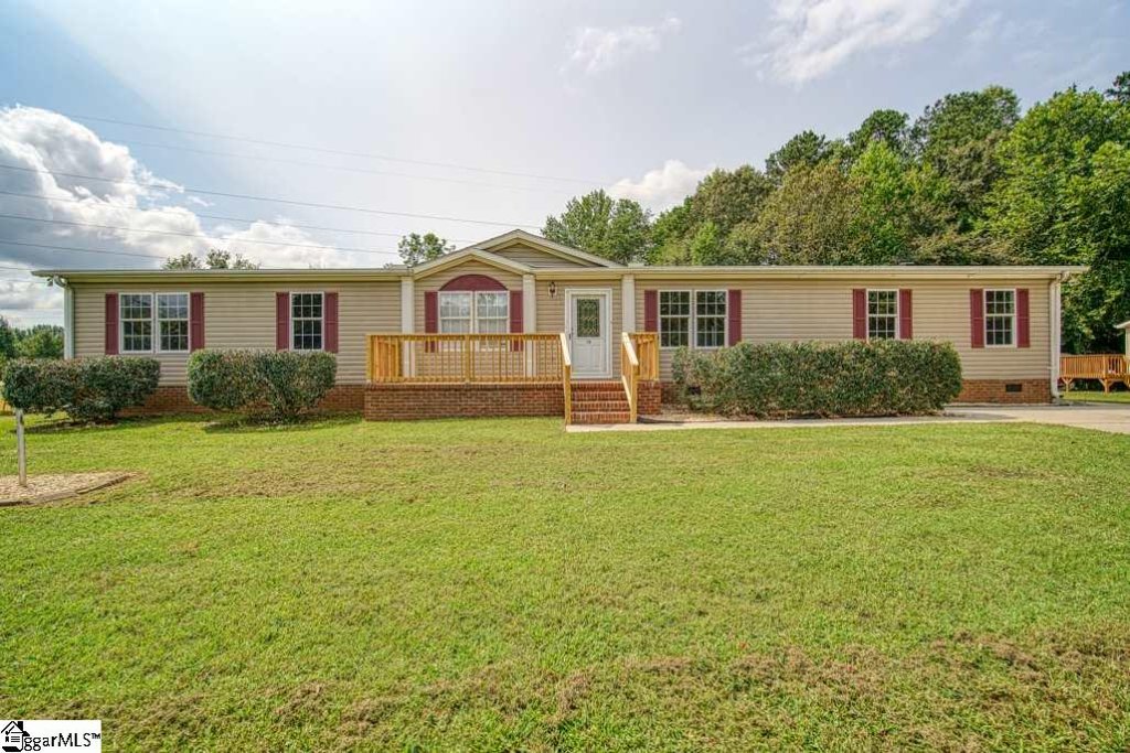 18 Silver Stirrup Court