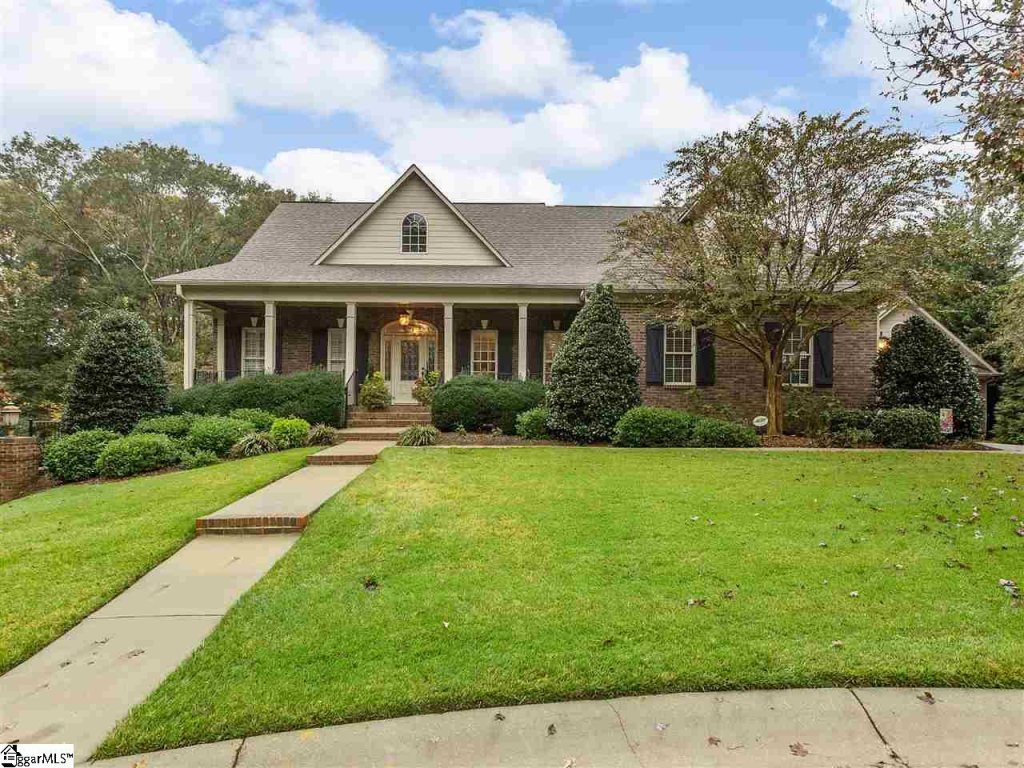 424 Richmond Court
