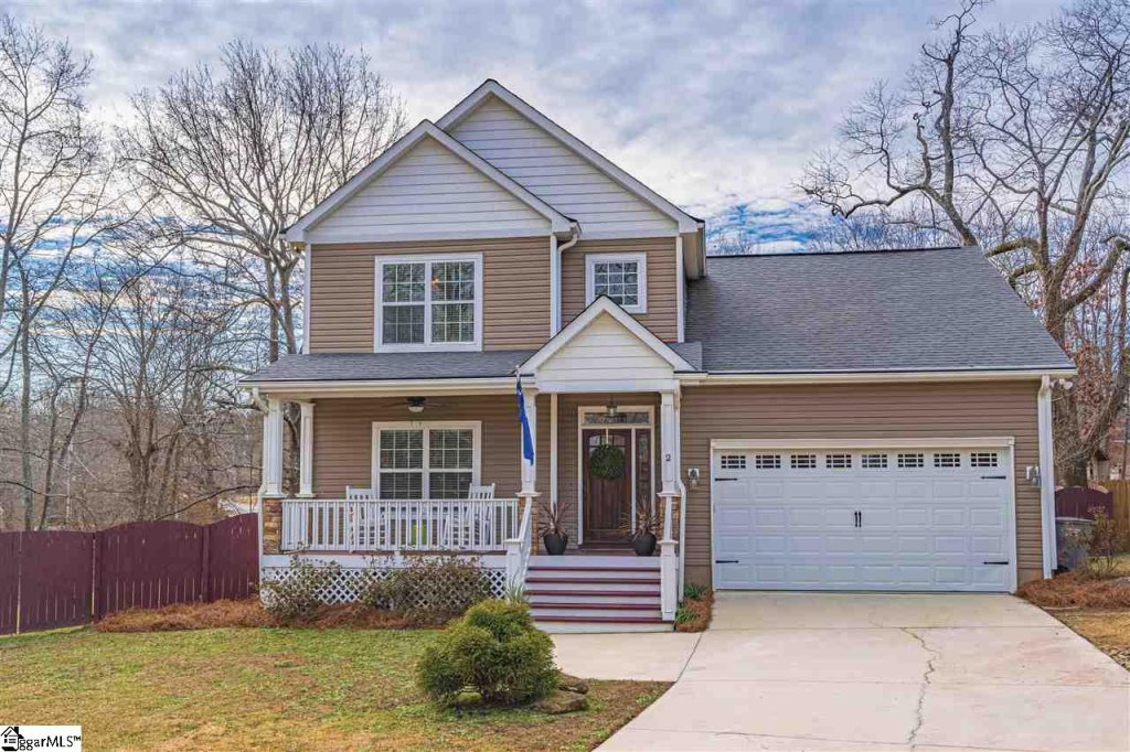 2 Greenwood Avenue