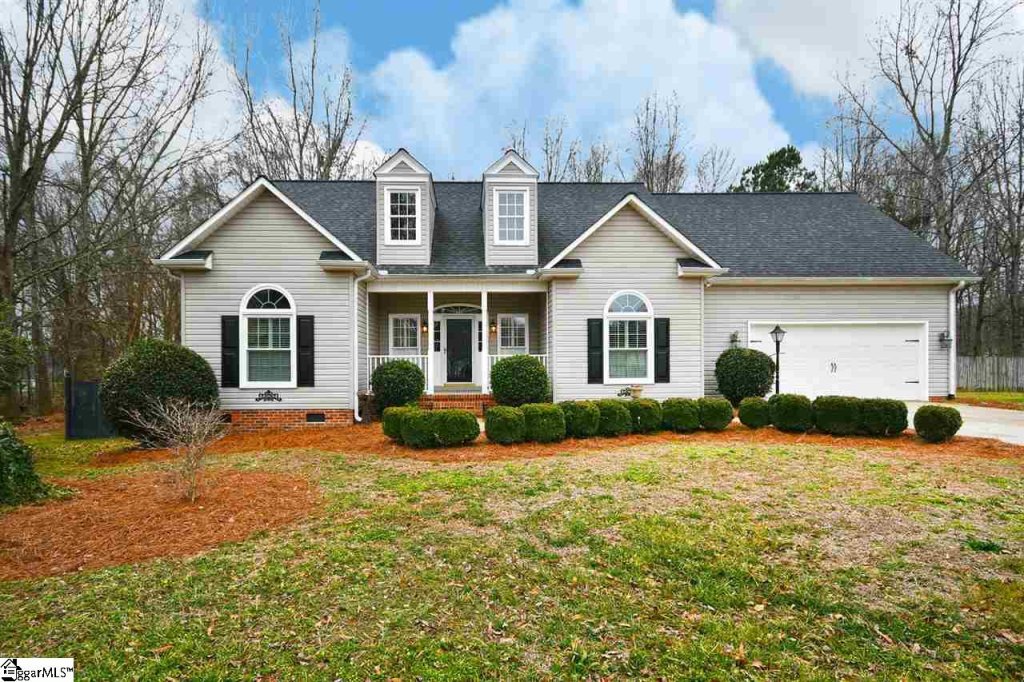 8 Tolland Court