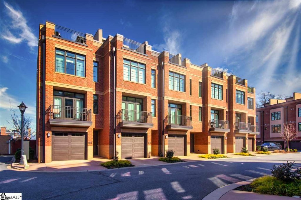 1027 S Main Street #201