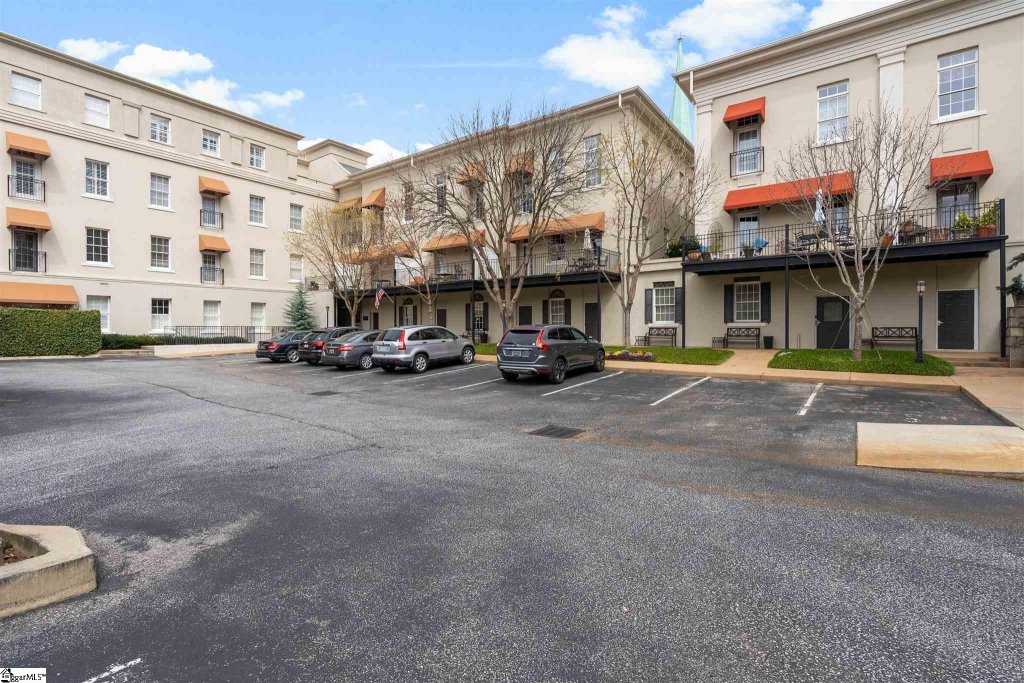 100 W Court Street #2D