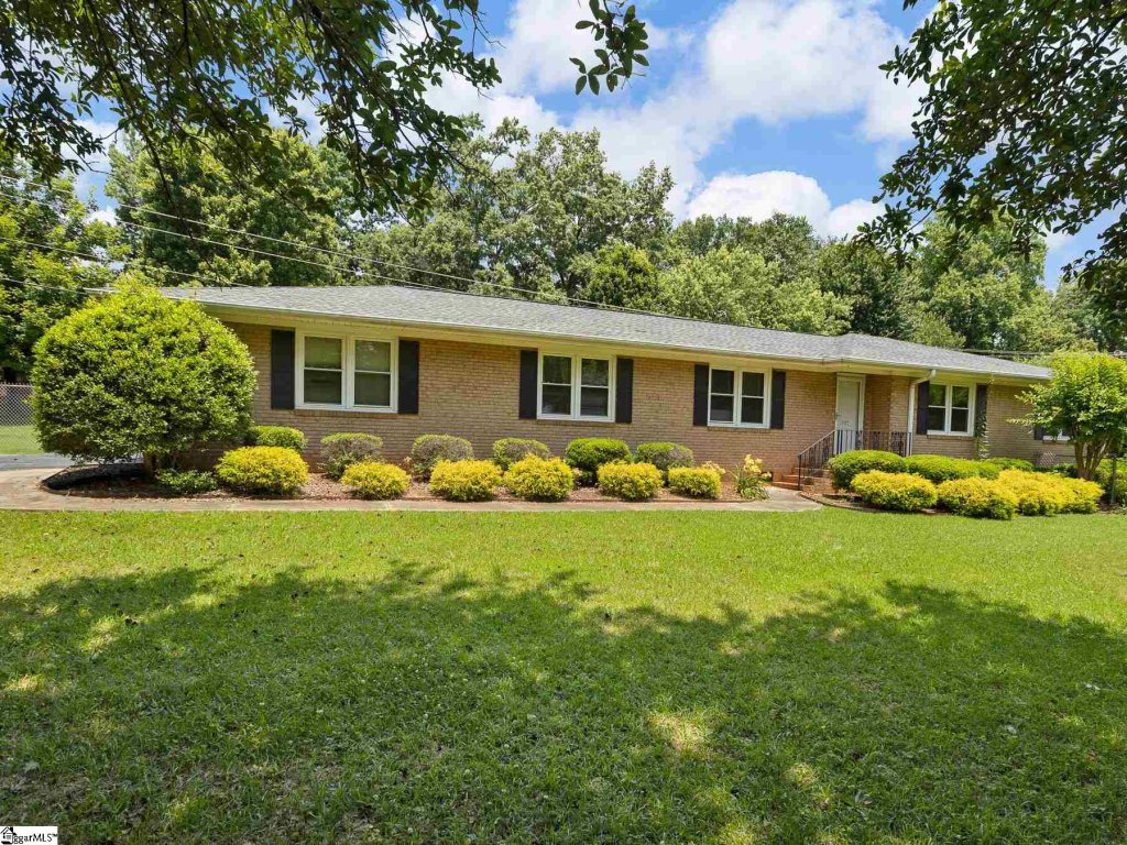 107 Brookgreen Drive