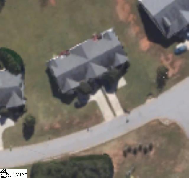 121 & 123 River Oaks Circle