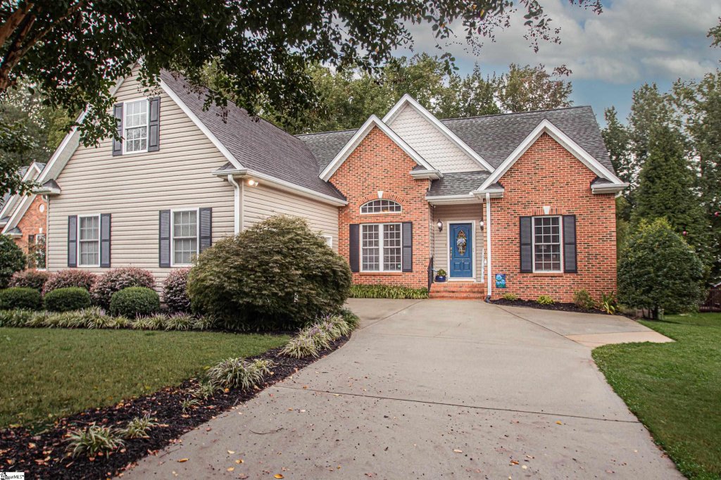 16 Shannon Ridge Court