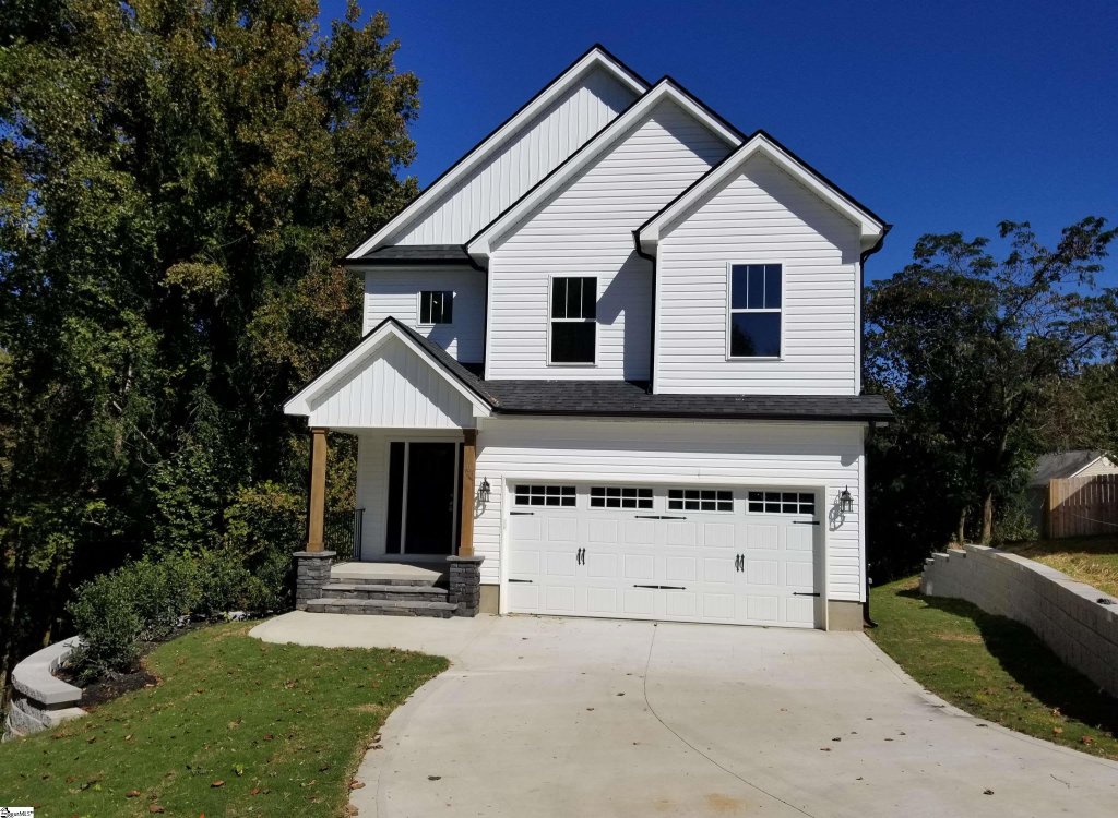 10 Squirrel Hollow Court