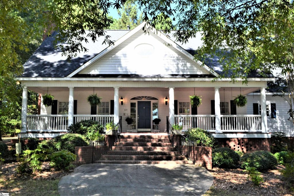 614 Fairway Lakes Road