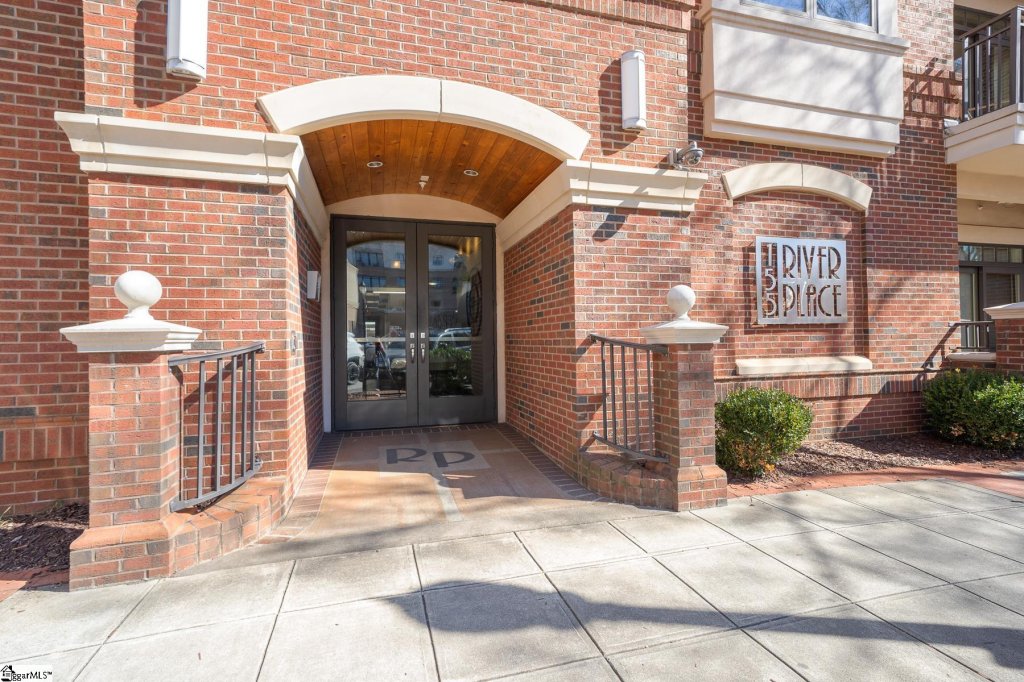 155 Riverplace Drive #209