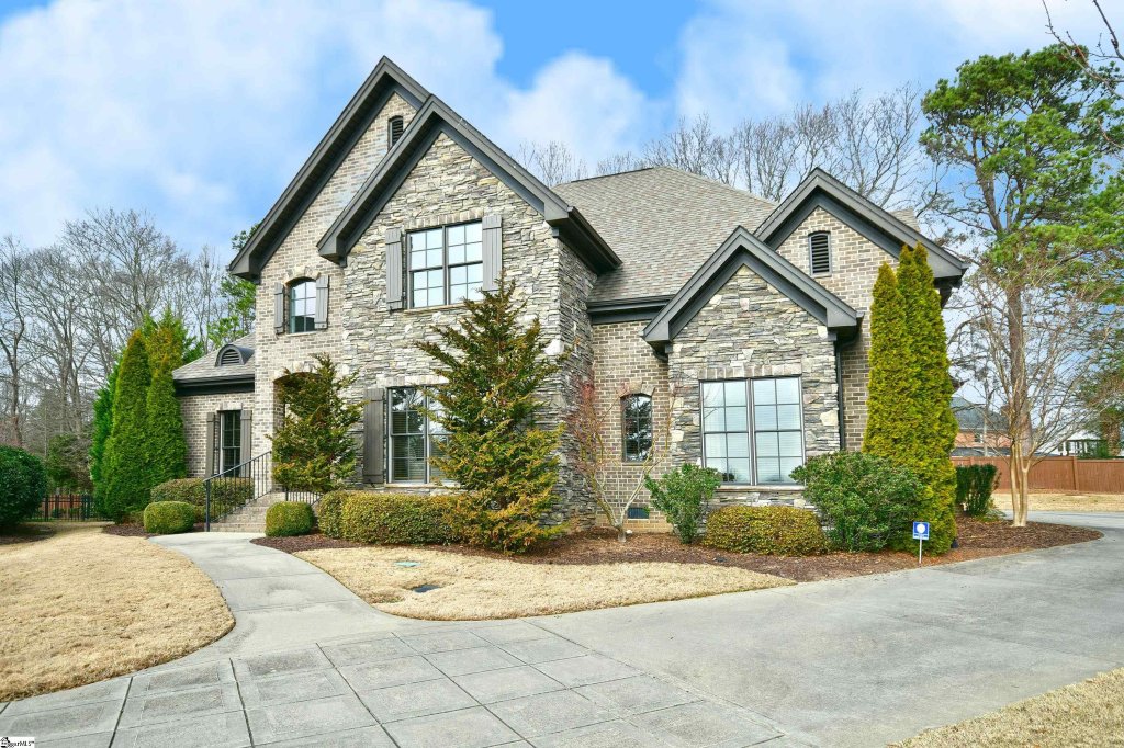 18 Angel Oak Court