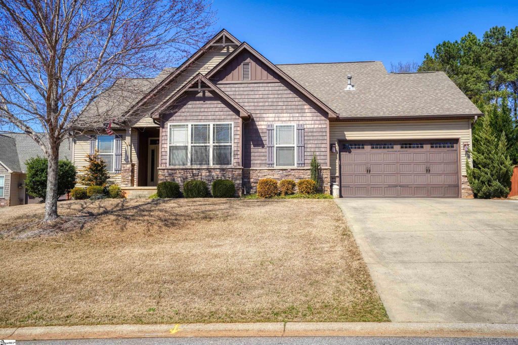 22 Pebblebrook Court
